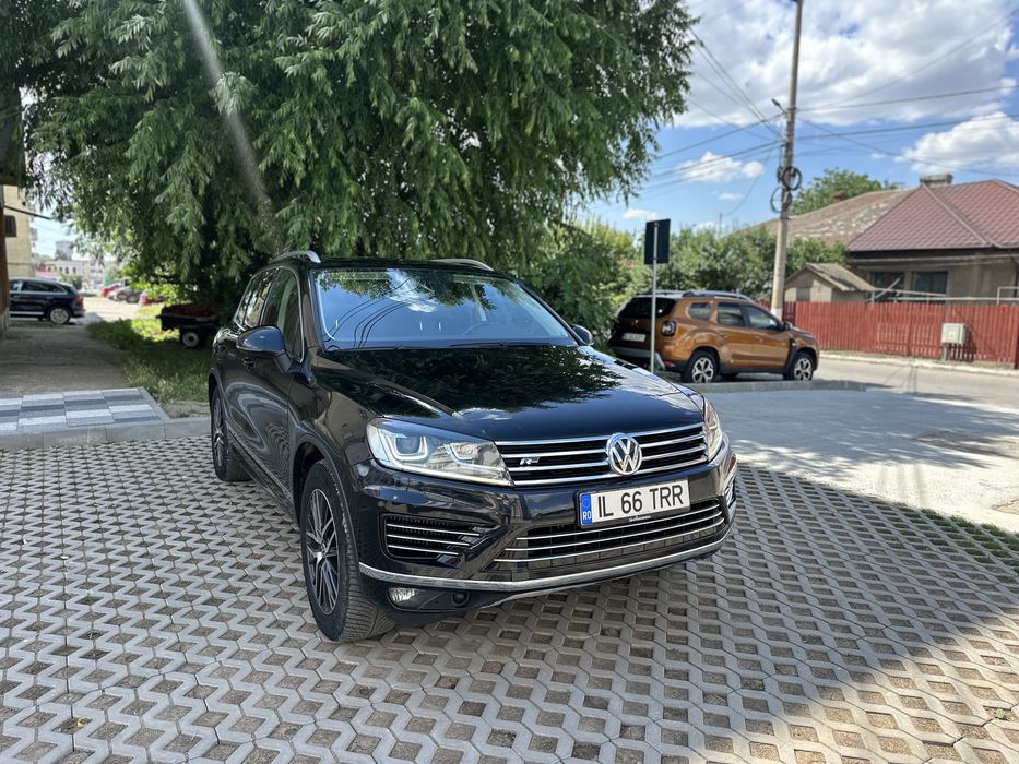 Volkswagen Touareg Exclusive Edition 2017 - Multiple Dotari -186.000 km Stare Impecabilă