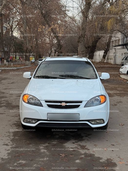 •Gentra 3 AT 2018•