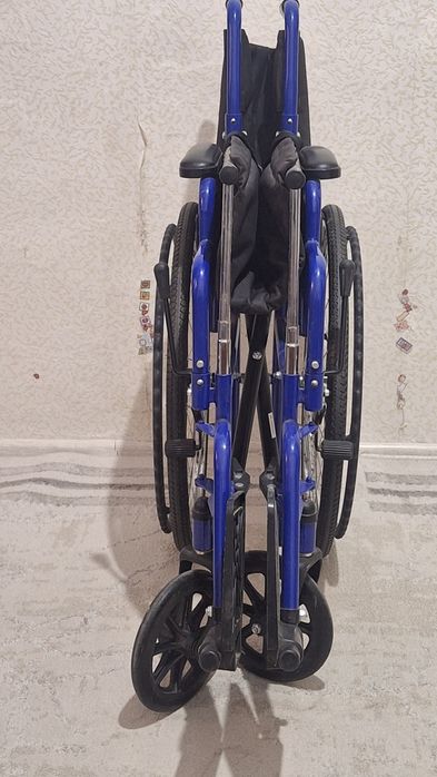 Инвалидная коляска