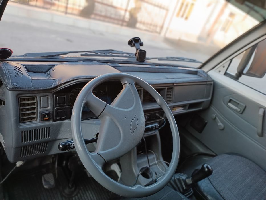 Дамас сотилади 2009 йил