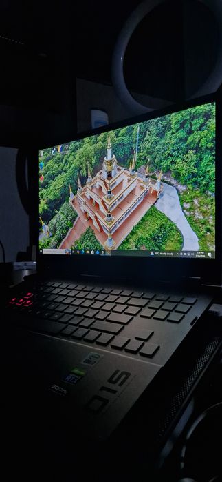 LAPTOP Gaming/Editare 300HZ 32 RAM RTX 3070 8GB
