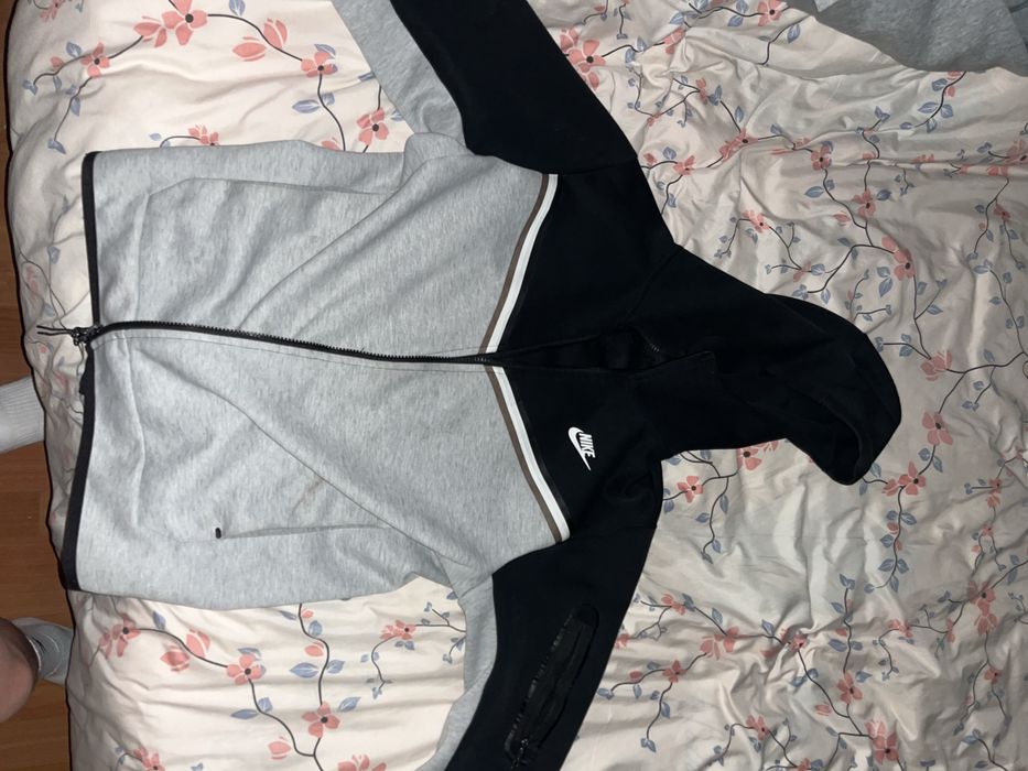 Найк Течка черно серая