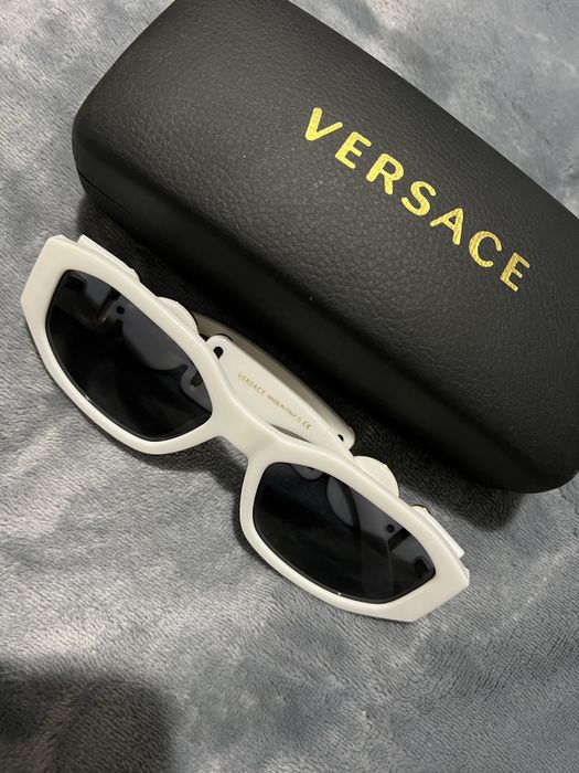 Бели очила Versace