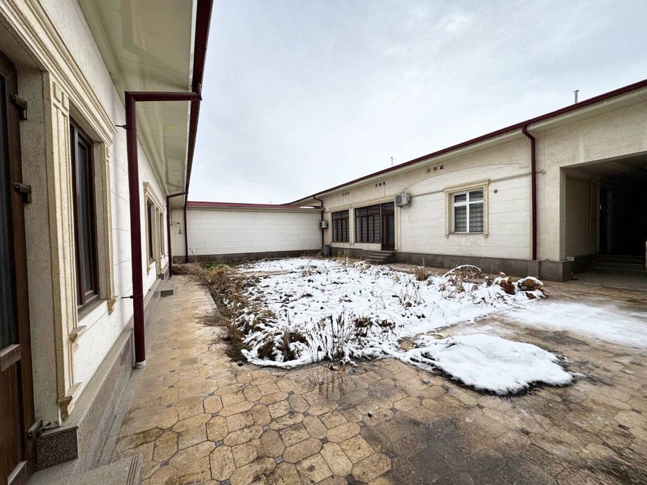 Продается участок 6 соток Амир темур Махалля с ремонтом