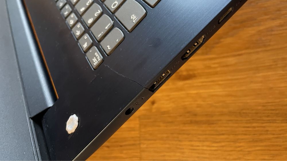 Laptop Lenovo IdeaPad 3 17ALC6 cu procesor AMD Ryzen™ 7 5700U,  17”