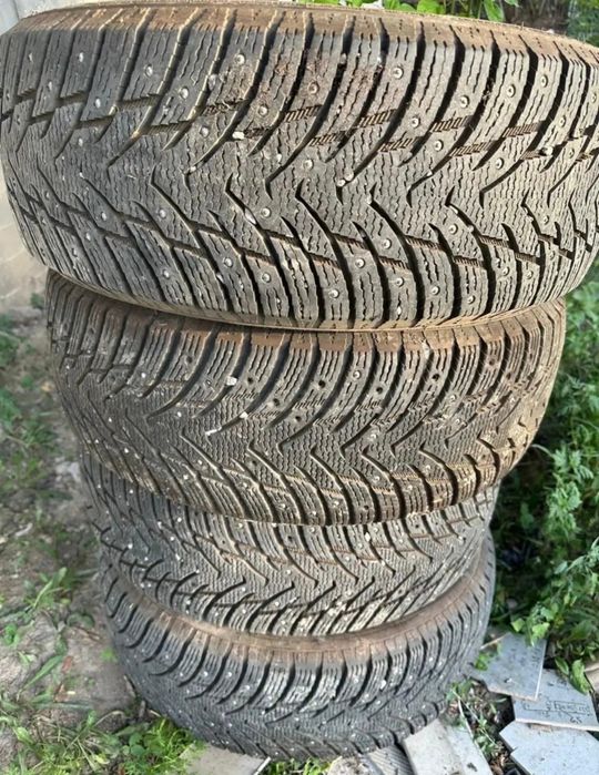Шины зимние 215/55/r17