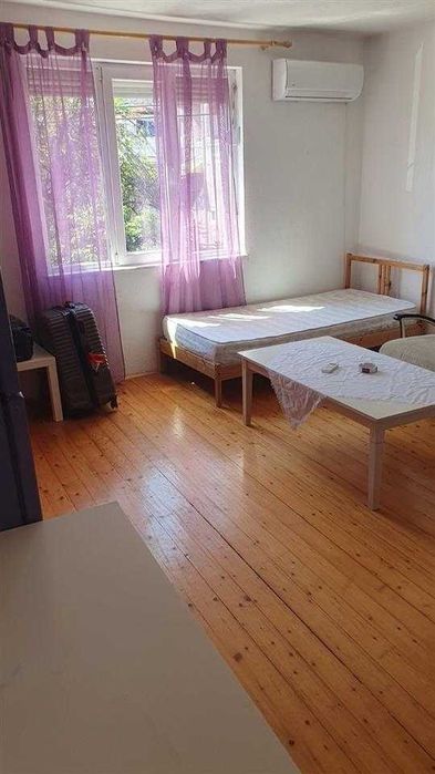 Дава се под наем Двустаен апартамент в Бургас, Център - 68 кв.м за 163.2 € - Снимка #3