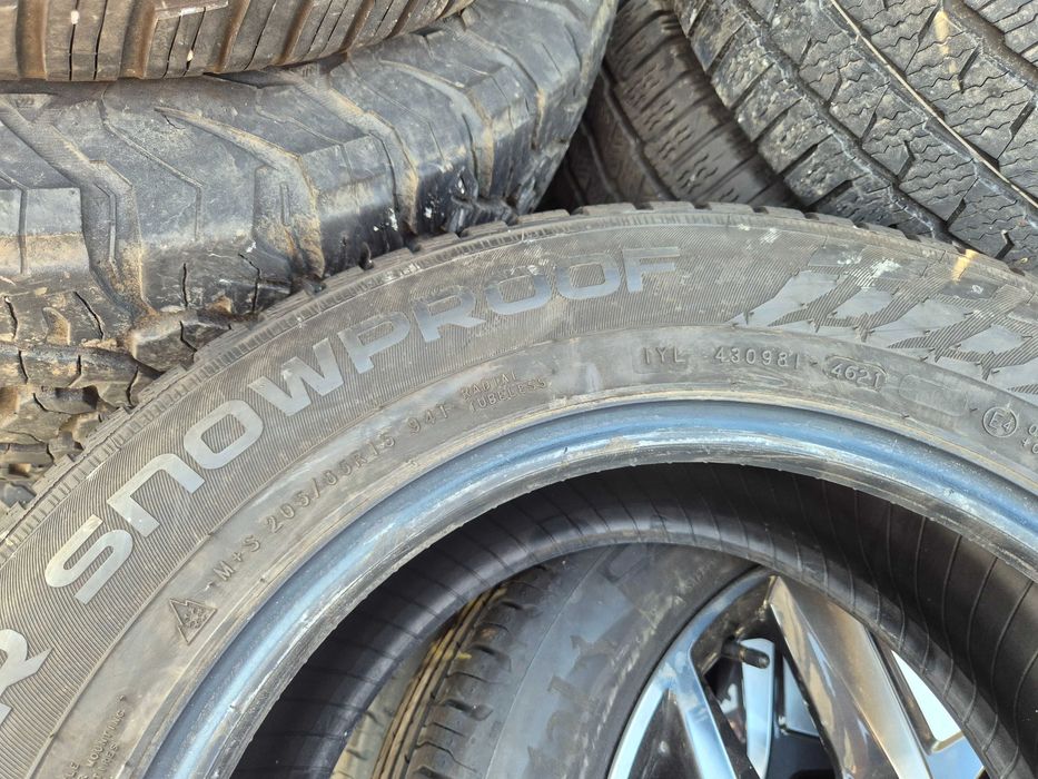 2 Anvelope M+S - 205/65/15 - NOKIAN - CA UNELE NOI - DOT 2021 !