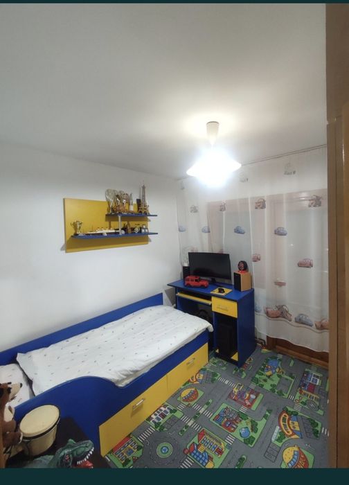 Apartament 4 camere decomandat ultracentral.
