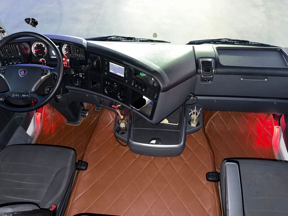 Scania V8 2015 R520