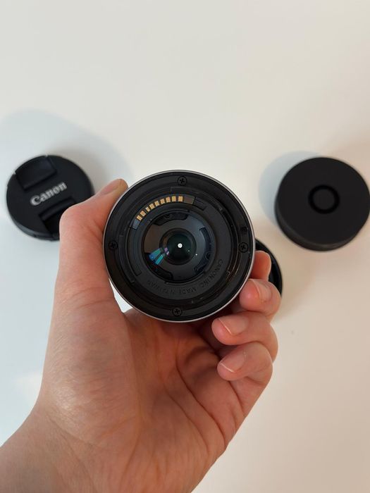 Obiectiv Canon EF-M 15-45mm f/3.5-6.3 plus set filtre CPL + UV