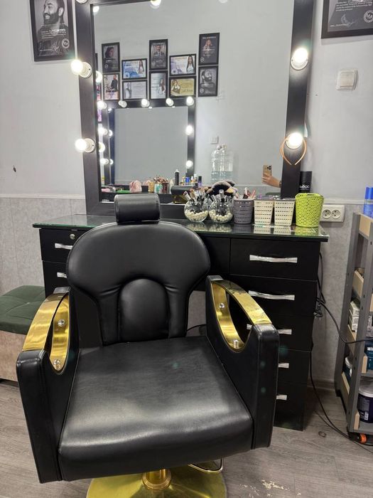 Срочно продаётся диван кресло тремо для салона красоты