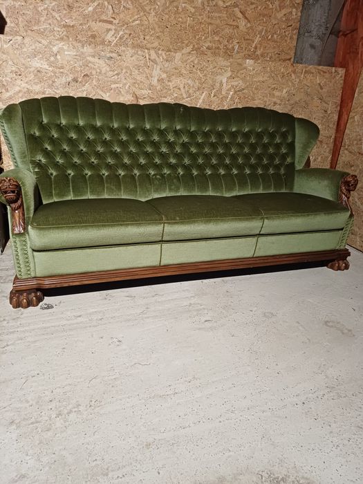 Mobilier vechi Sofa cu fotografii