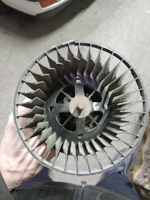 Моторчик печки бмв е34