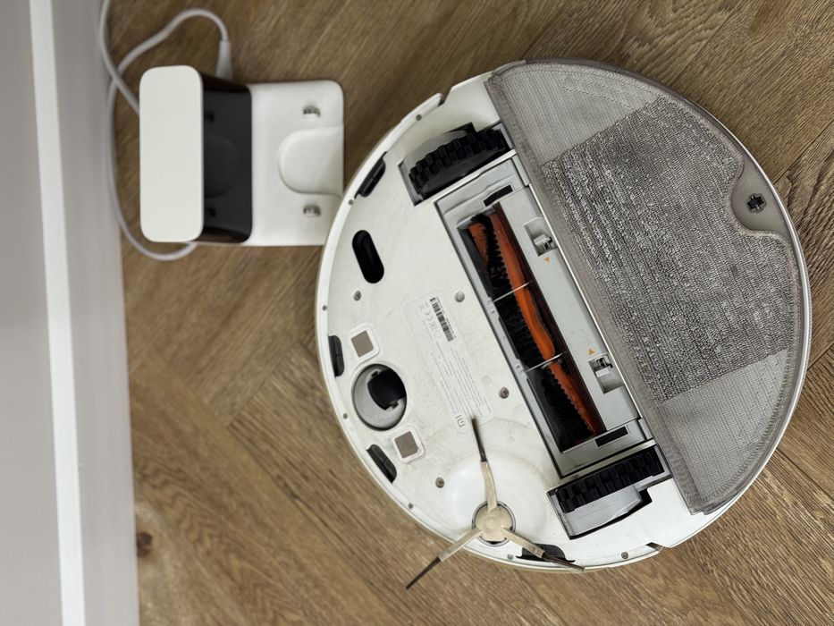 Продам робот пылесос Xiaomi