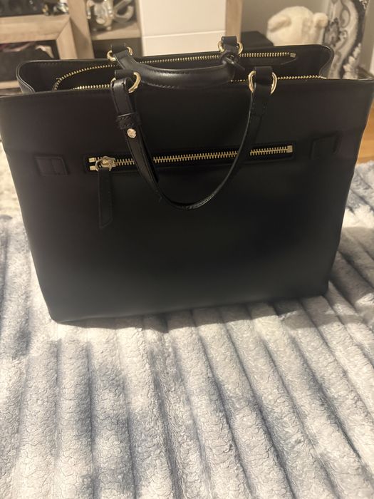 Geantă Tommy Hilfiger neagră originala