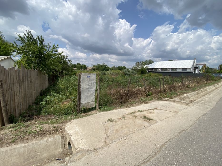 vand teren situat in intravilanul comunei cudalbi din judetul Galati