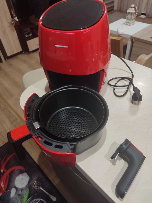 Еър фрайър Heinner