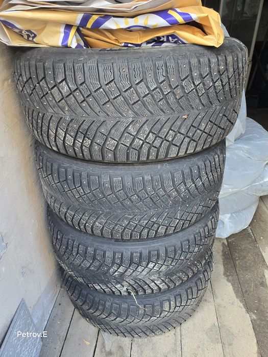 Продам шины Michelin  285/50 R20