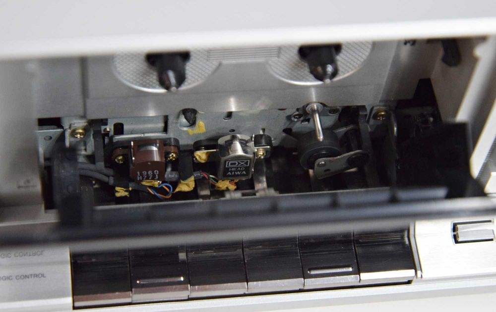 Deck Aiwa AD-F 260, casetofon