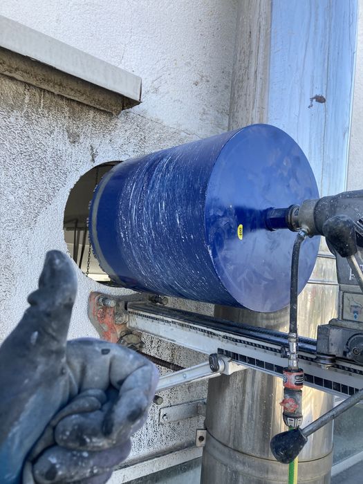 Carotare beton , taiere beton , gaura beton , gaura hota centrala term