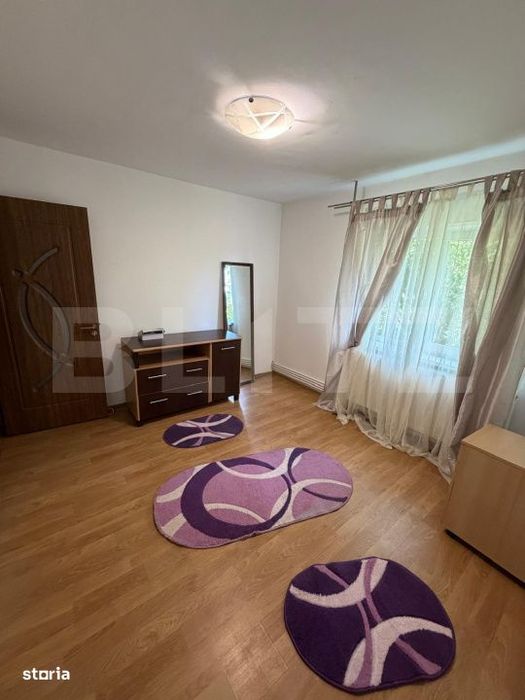 Apartament 3 camere decomandat, etaj 3, Rovine, zona Posta din Rovine