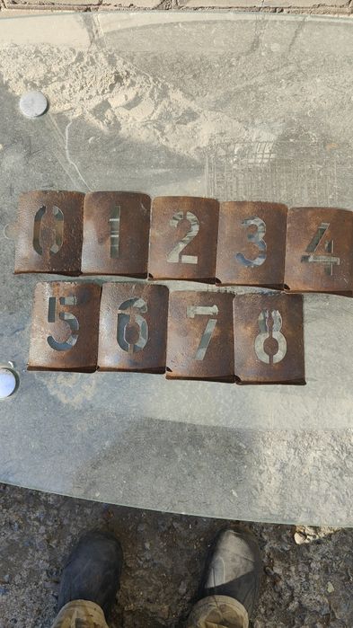 Цифры полукруглые