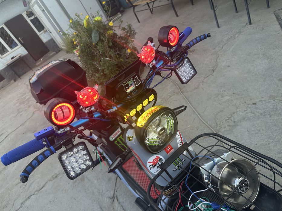 Nomer one hoken продаеться электроскутер