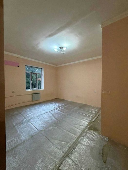 4 хоналик квартира 1 кават кирпичный дом, 5 микр, сомий