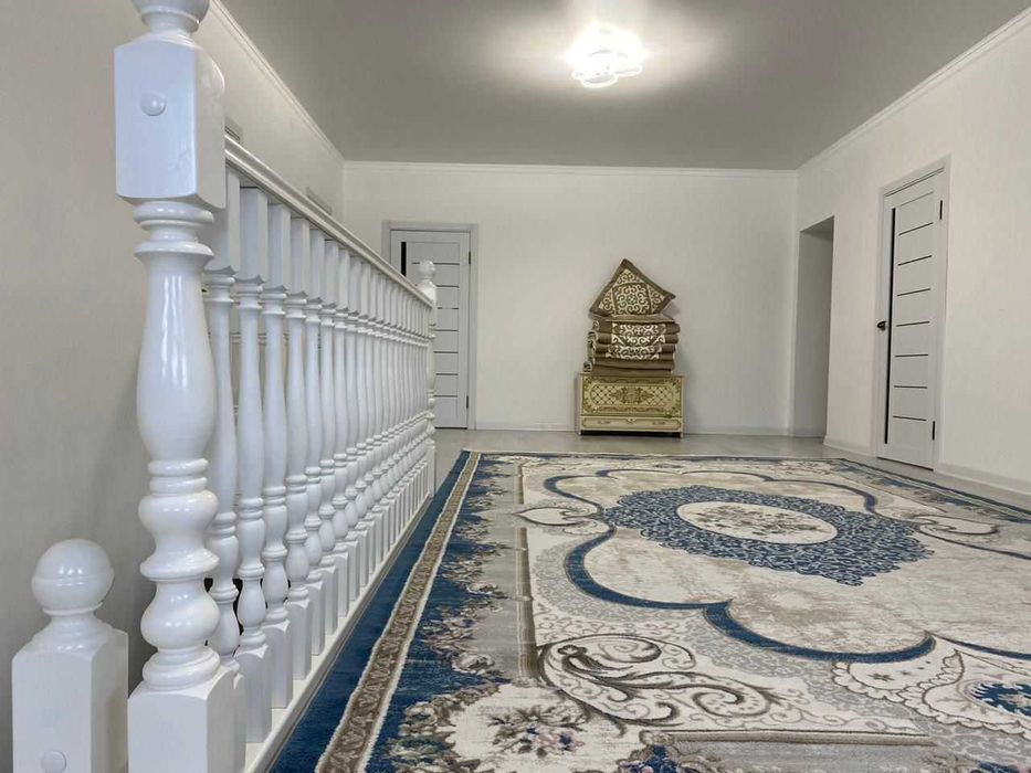 Продается 2-х этажный дом