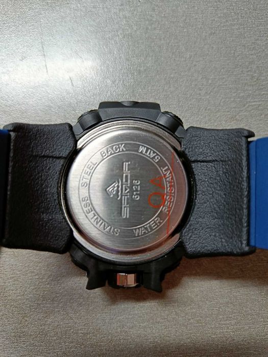 Мъжки спортен часовник Sanda - Черен