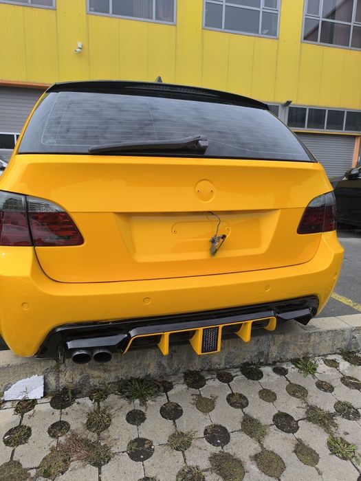 Бмв Е60 Е61 Оребрен Дифузьор / Добавка за задна броня / BMW E60 E61