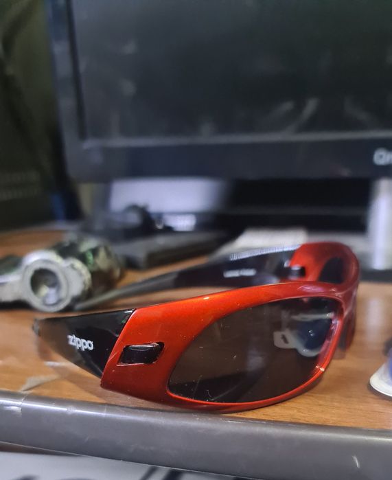 Солнцезащитные очки