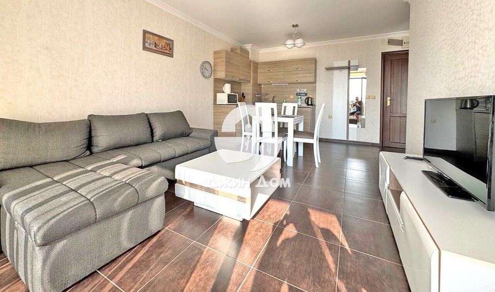 Продава се Двустаен апартамент в Свети Влас - 61 кв.м за 2296 €/кв.м - Снимка #1