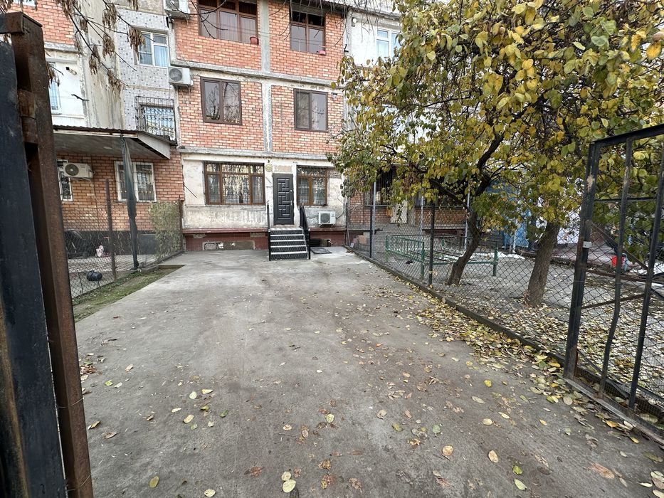 Продается своя квартира, м-в Куйлюк -1, 3 ком кв 1 этаж 5 этажный дом