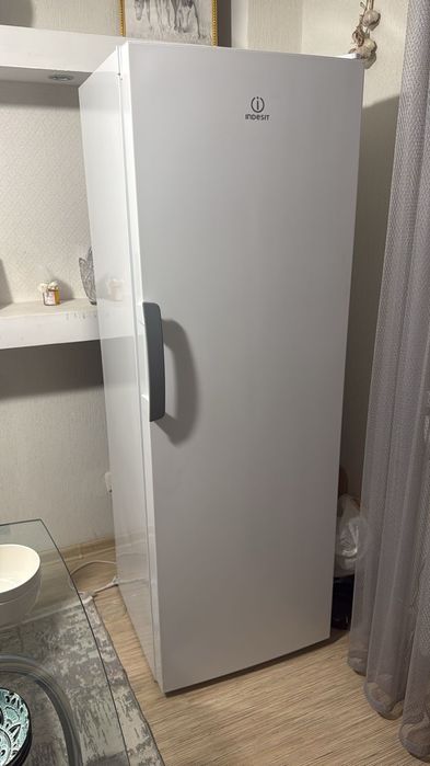Морозильник Indesit