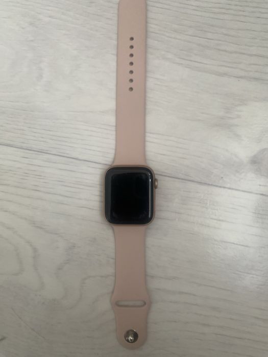 Продам Apple watch.series 5ориг