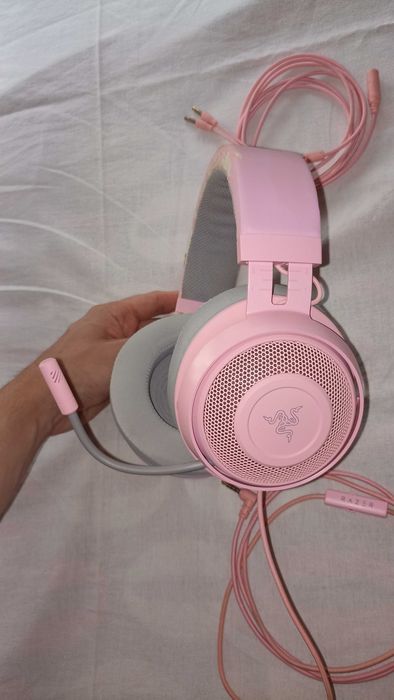 Продавам геймърски слушалки Razer Kraken Quartz