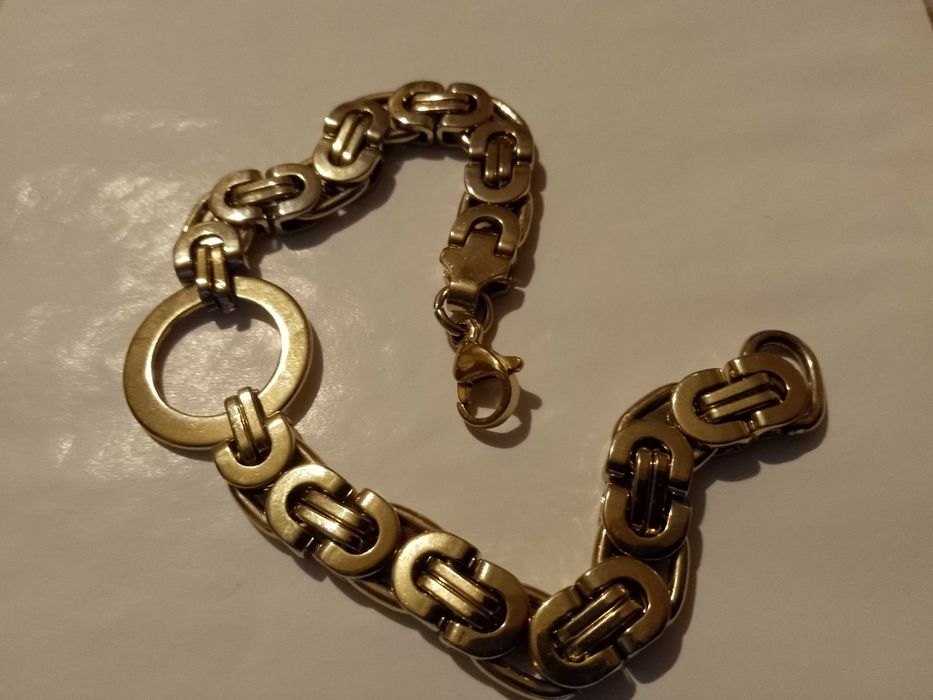 Продавам два броя гривни