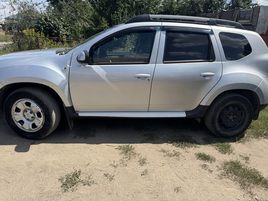 Рено дастер 2014 год.