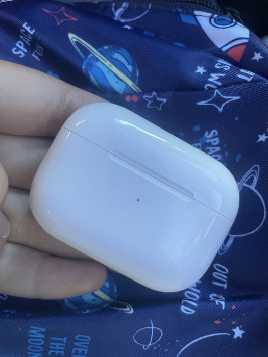 AirPods Pro 2.