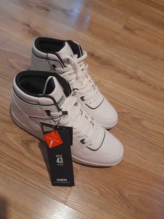 Обувки Маратонки