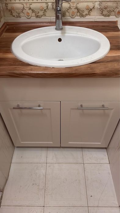 Продам мебель в ванную