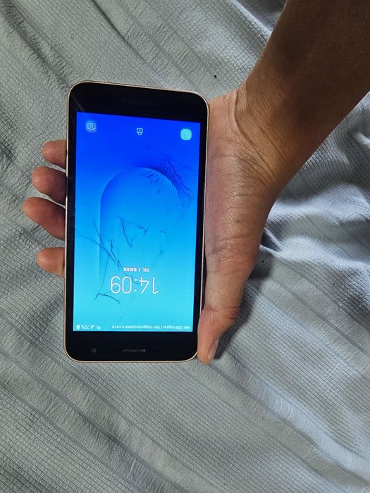 Продам samsung galaxy j2 core