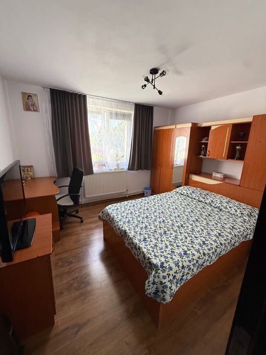 Apartament în Bumbesti Jiu,2 camere semidecomandat