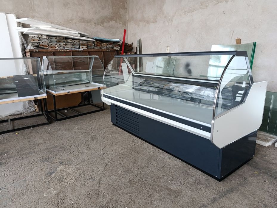 Витрина холодилник