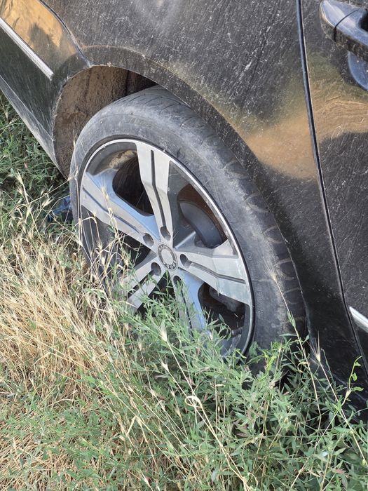 Vând 4 jante Skoda