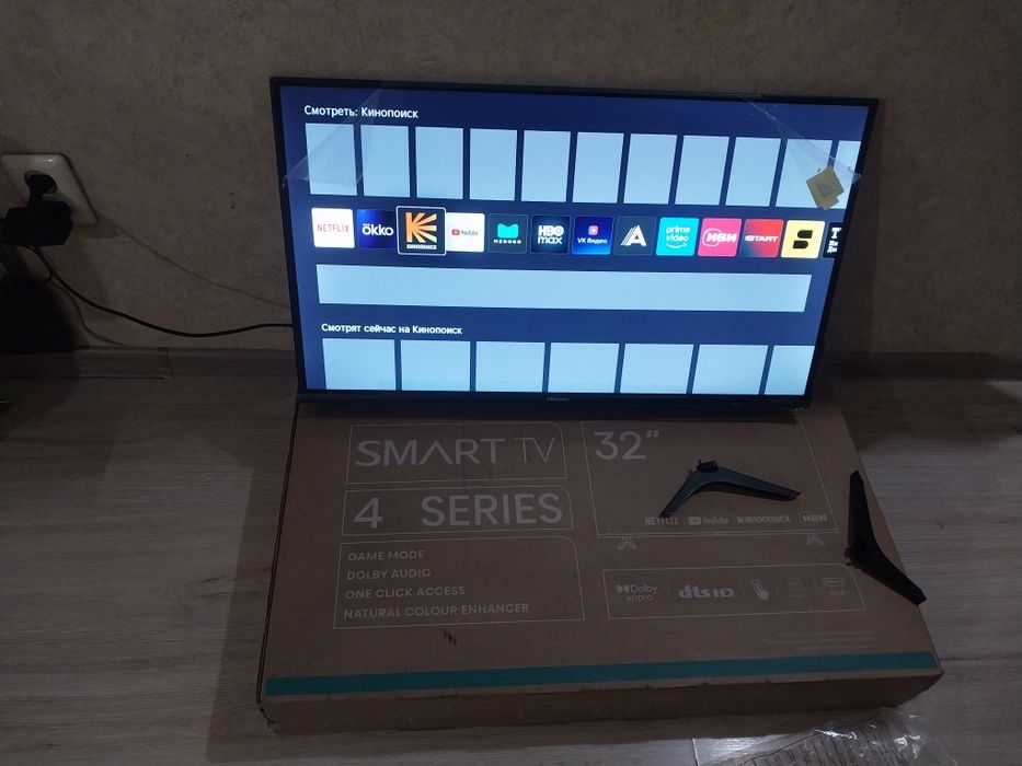 Смарт телевизор Hisense 81см. Состояние как новый.