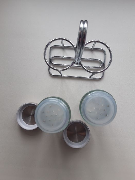 Набор солонка и перечница