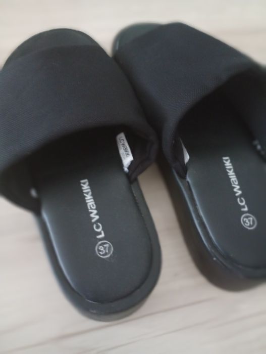 Нови чехли на Waikiki